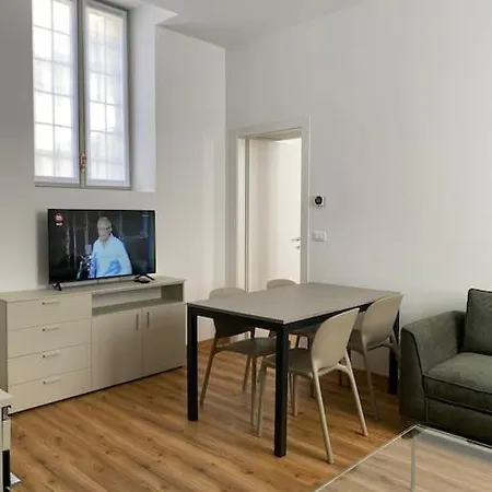 Bilocale Centro Storico * Novara